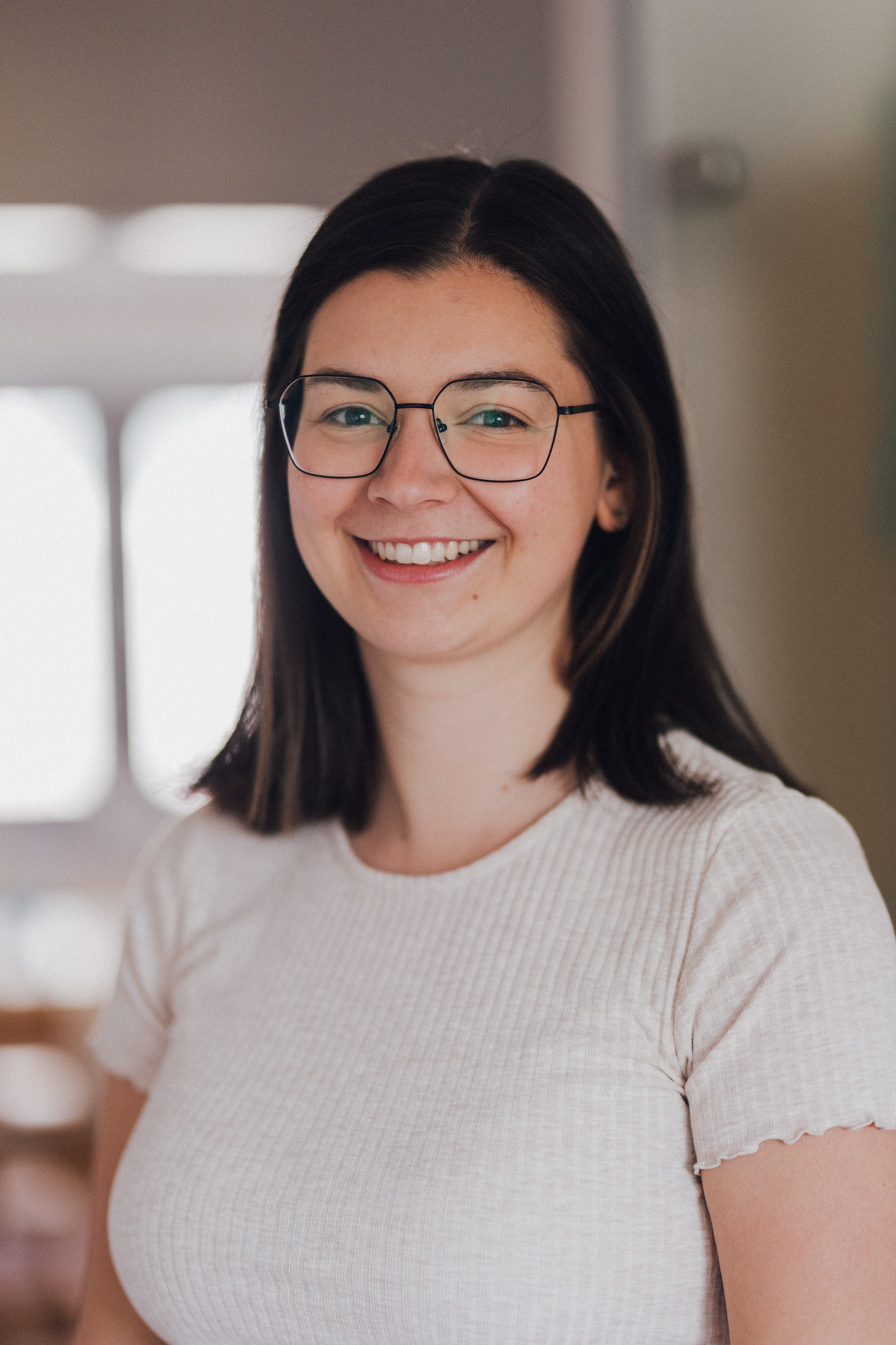 Teammitglied Ann-Cathrin in der Praxis Custers